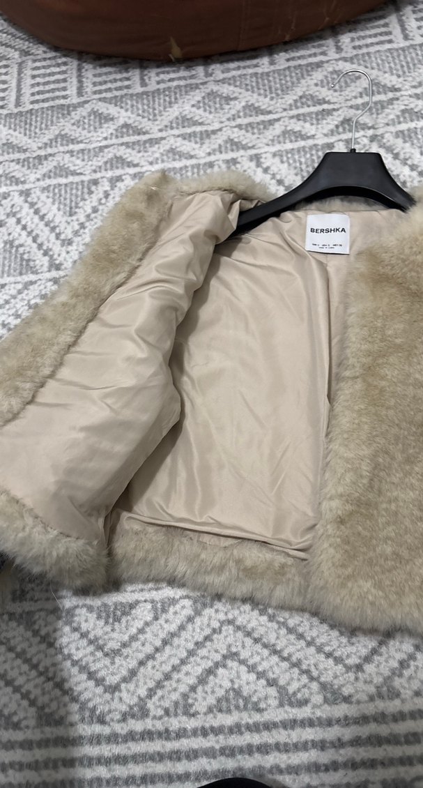 Bershka Bej Kaba Durmayan Kürk Ceket - Görsel 3