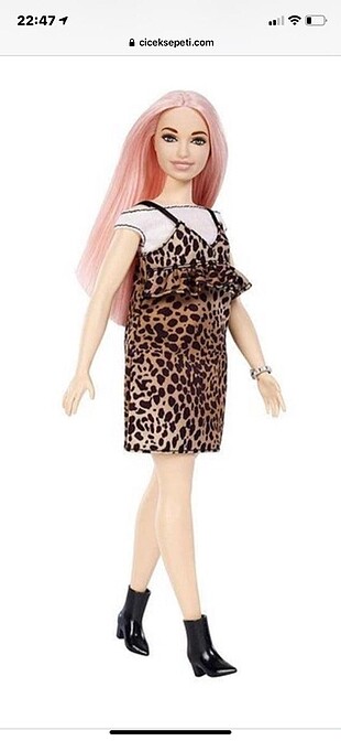 Barbie büyüleyici parti bebeği