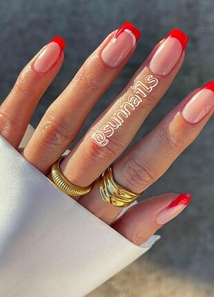 Christmas Hat Nail Art