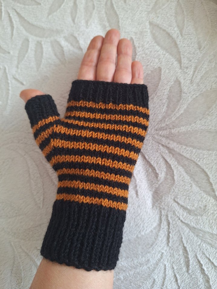 El Örgüsü Parmaksız Eldiven - Görsel 3