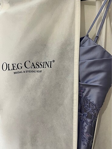 Oleg Cassini Oleg cassini nişan elbisesi