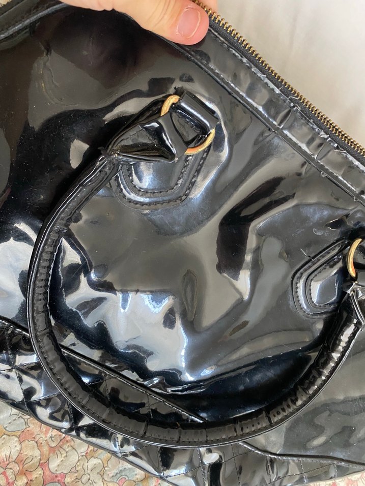 Parlak Siyah Deri Kadın Omuz Çantası - Görsel 2