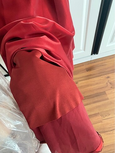 Bordo saten abiye - Görsel 5