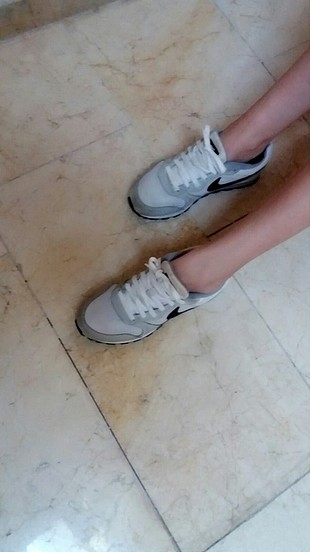 Nike Spor Ayakkabısı