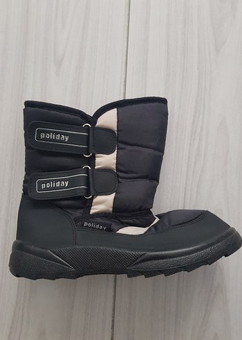 Erkek Çocuk Siyah Kaydırmaz Lastik Bot