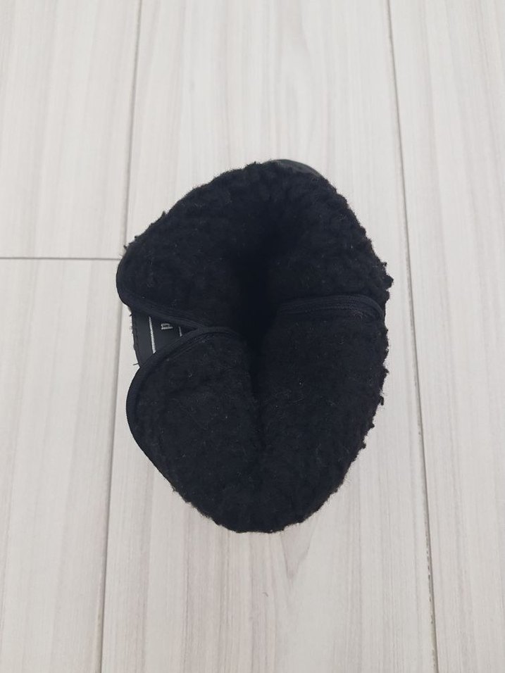 Erkek Çocuk Siyah Kaydırmaz Lastik Bot - Görsel 5