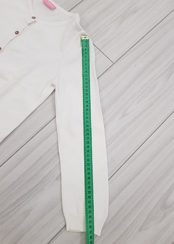 Kız Çocuk Beyaz Düğmeli Pamuk Hırka - Görsel 7