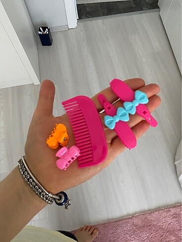  oyuncak makyaj çantası