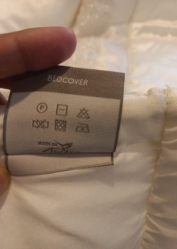 Beyaz İşlemeli Parlak Yatak Örtüsü - Görsel 12