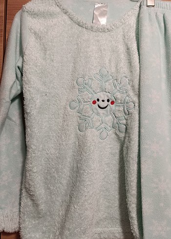 Diğer Turkuaz Nakışlı Polar Kadın Pijama Takımı