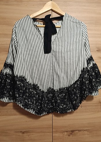 l Beden Gri Zebra Desenli Fırfırlı Uzun Kollu Bluz