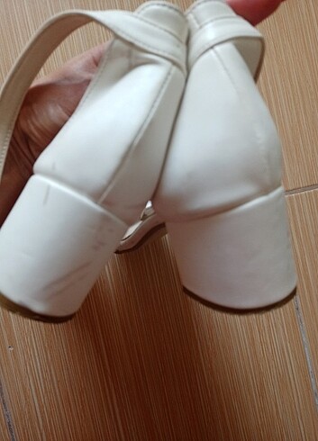 36 Beden beyaz Renk Temiz ayakkabı
