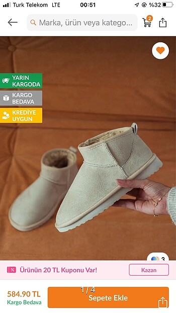 bej mini ugg