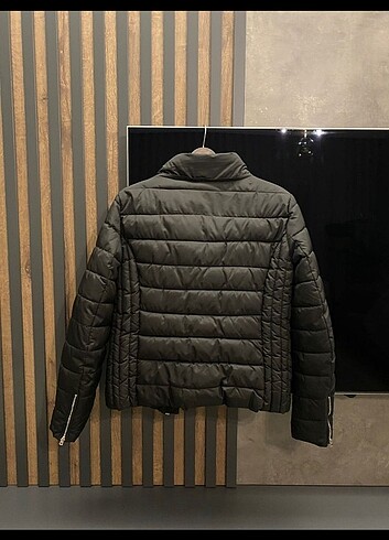 Zara Zara Mont
