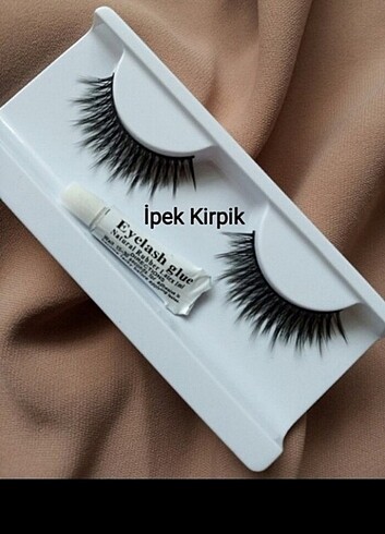 İpek kirpik ve yapıştırıcı 