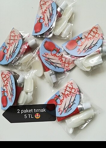 Takma tırnak ve yapıştırıcı 