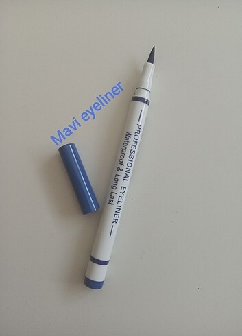 Mavi eyeliner 