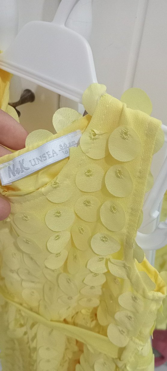 Kız Çocuk Sarı Fırfırlı Nakışlı Elbise - Görsel 5