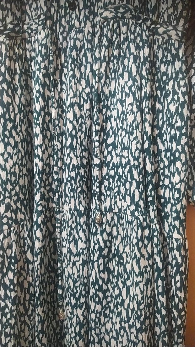 Yeşil elbise - Görsel 3