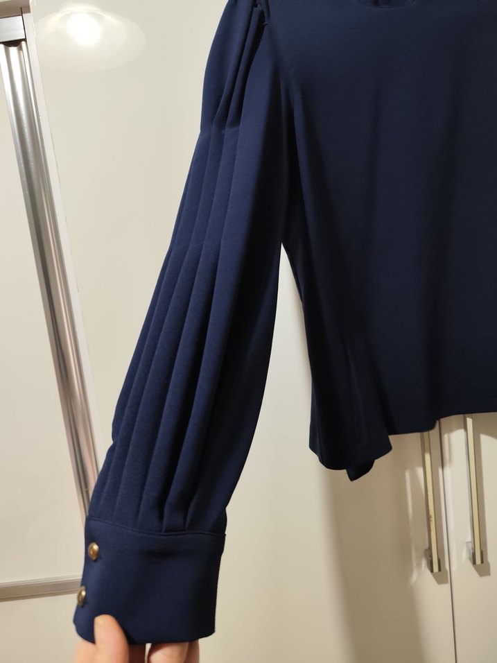 Koyu Mavi Kadın Yüksek Yakalı Bluz - Görsel 2