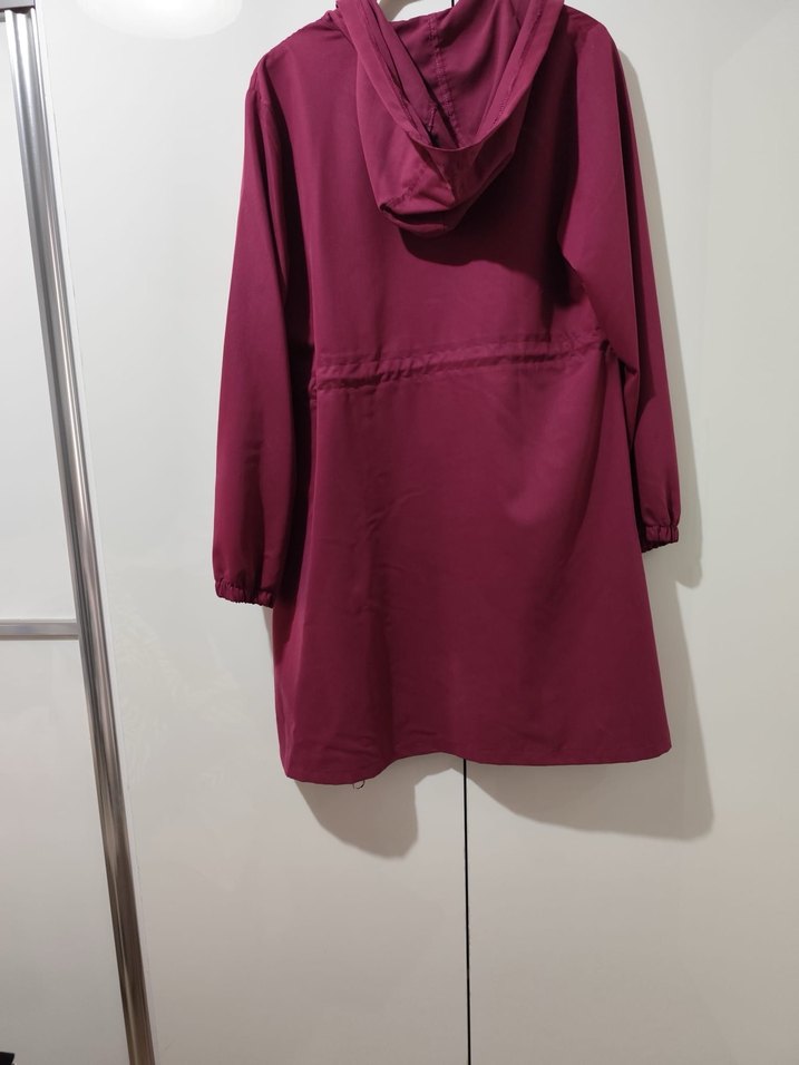 Bordo Uzun Kadın Yağmurluk - Görsel 2