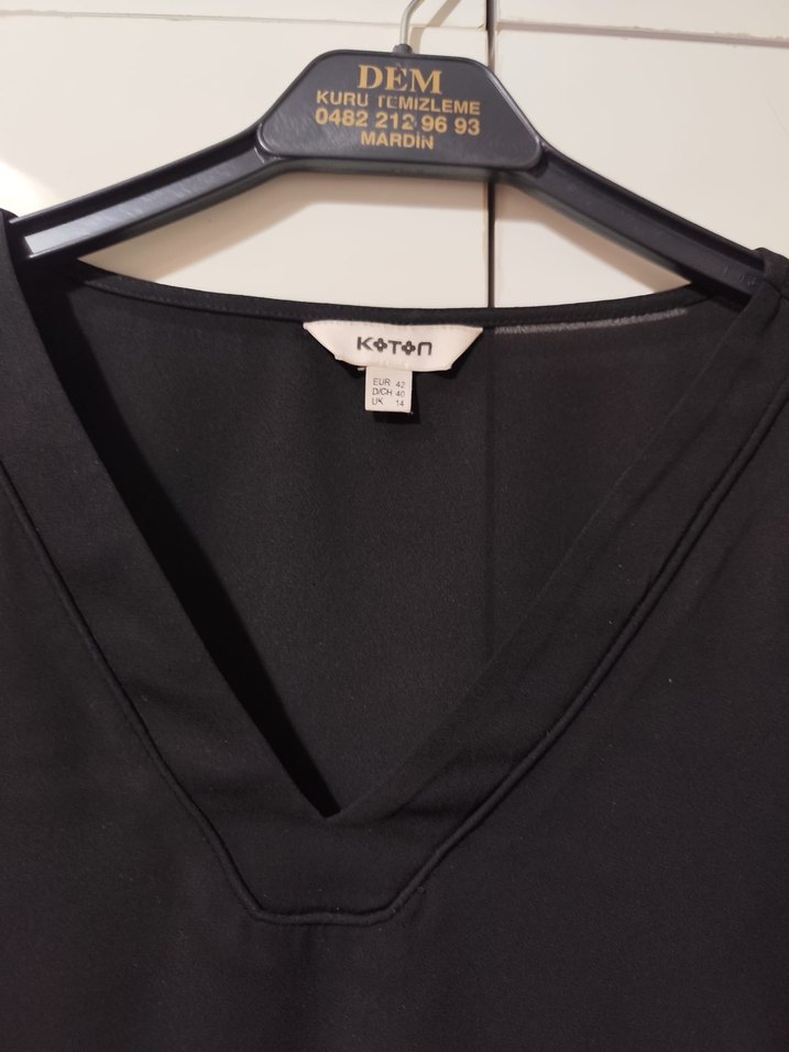 Siyah V Yaka Uzun Kollu Kadın Bluz - Görsel 2