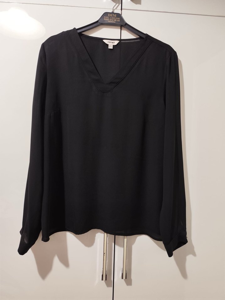 Siyah V Yaka Uzun Kollu Kadın Bluz - Görsel 3