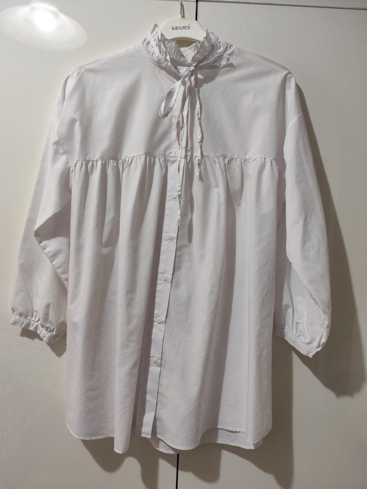 Beyaz Keten Fırfırlı Bohem Kadın Gömlek - Görsel 2