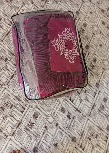 Bordo Nakışlı Renkli Yatak Örtüsü - Görsel 3