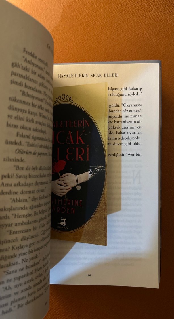 Hayaletlerin Sıcak Elleri - Katherine Arden - Görsel 2