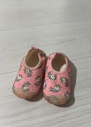 20 Beden Kız Bebek Pembe Unicorn Desenli Deniz/Havuz Ayakkabısı