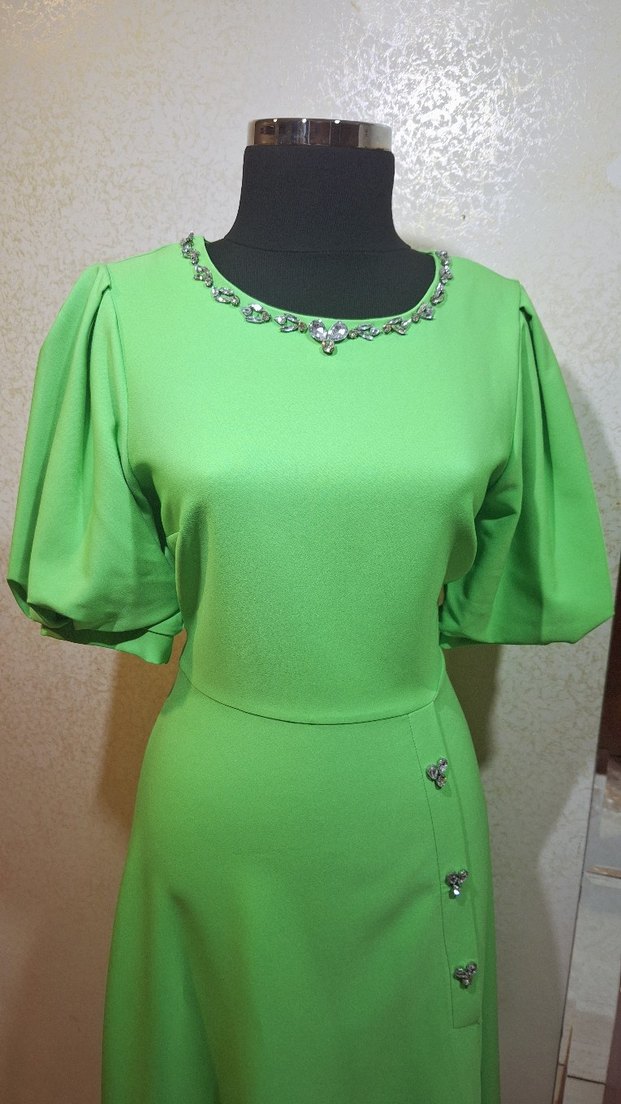 Düğmeli Yeşil Kadın Uzun Elbise - Görsel 5