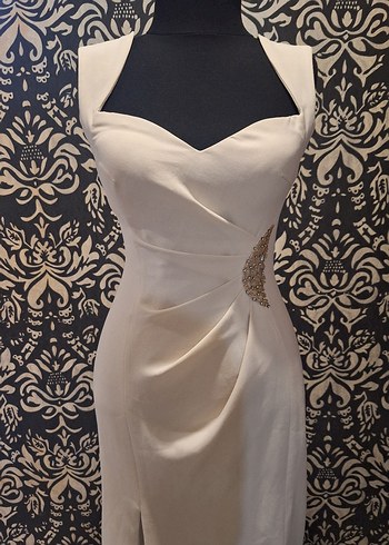 Beyaz İşlemeli Uzun Abiye Elbise - Görsel 3