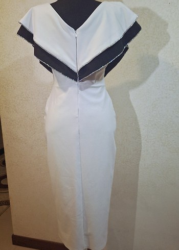 V Yaka Kemerli Uzun Beyaz Abiye Elbise - Görsel 5