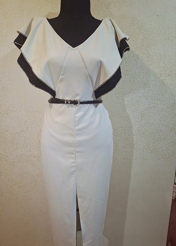 V Yaka Kemerli Uzun Beyaz Abiye Elbise - Görsel 4