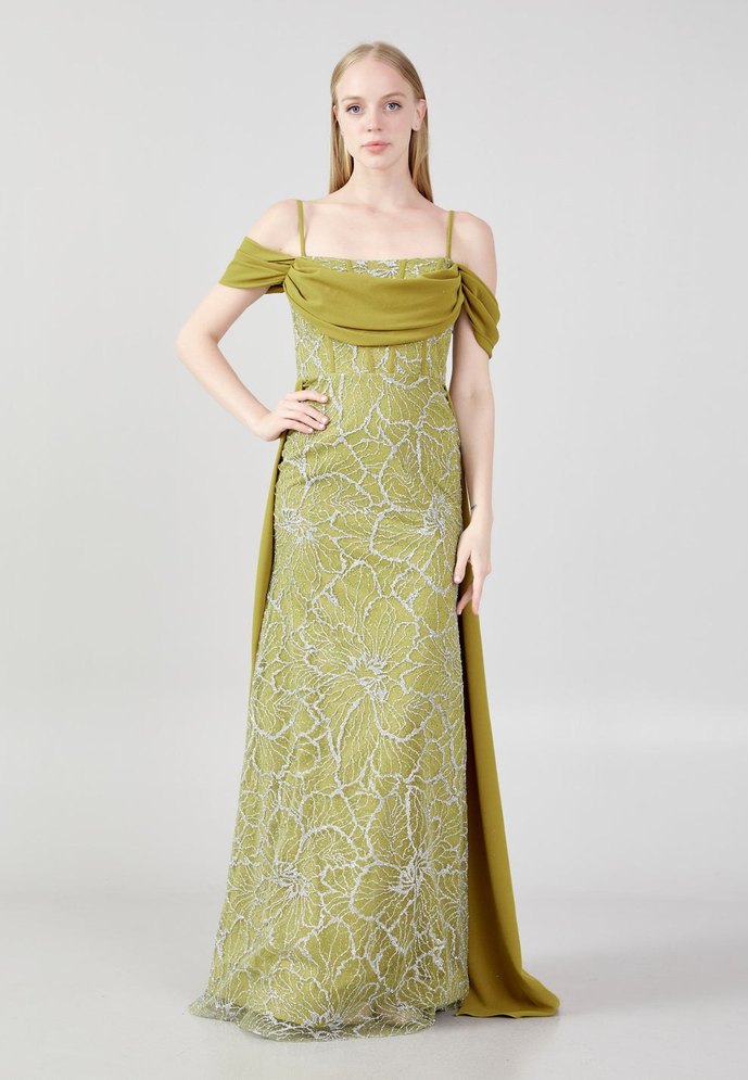 Drapeli Nakışlı Uzun Kadın Abiye Elbise - Görsel 5