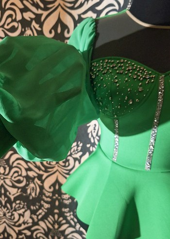 Uzun Kol Detaylı Boncuk İşlemeli Yeşil Abiye - Görsel 4