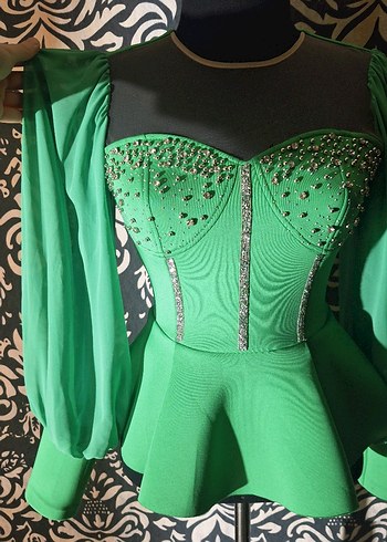 Uzun Kol Detaylı Boncuk İşlemeli Yeşil Abiye - Görsel 3