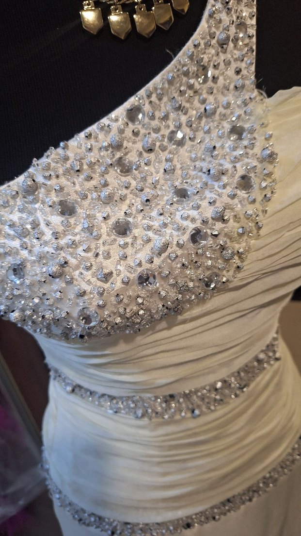 Beyaz Drapeli Uzun Abiye Elbise - Görsel 4