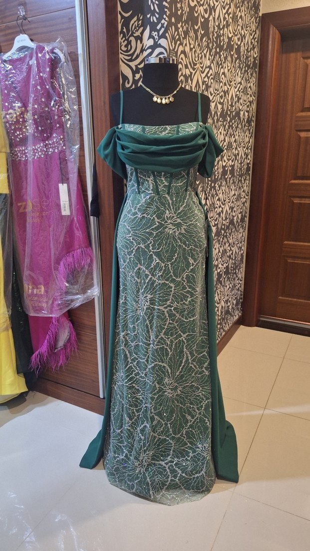 Kadın Drapeli Straplez Yeşil Uzun Abiye Elbise - Görsel 2