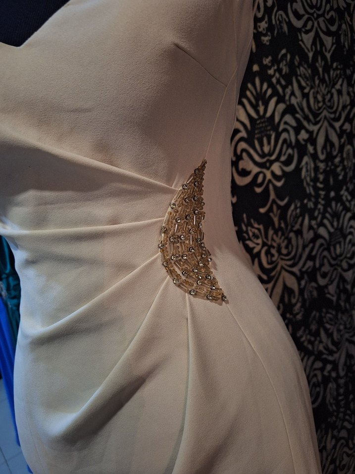 Beyaz Drapeli Uzun Abiye Elbise - Görsel 3