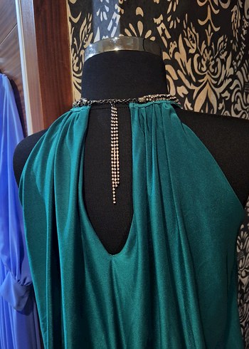 Turkuaz Desenli Uzun Askısız Kadın Elbise - Görsel 5