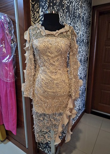 Bej Uzun Kollu Dantel İşlemeli Abiye Elbise - Görsel 2