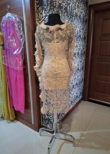 Bej Uzun Kollu Dantel İşlemeli Abiye Elbise - Görsel 3