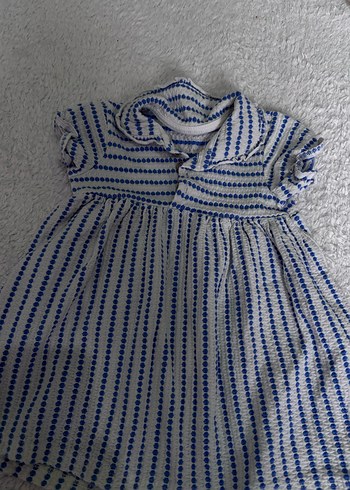 Düğmeli, kısa kollu, nakışlı kız çocuk elbisesi - Görsel 2