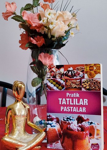 Pratik Tatlılar ve Pastalar Kitabı - Görsel 4
