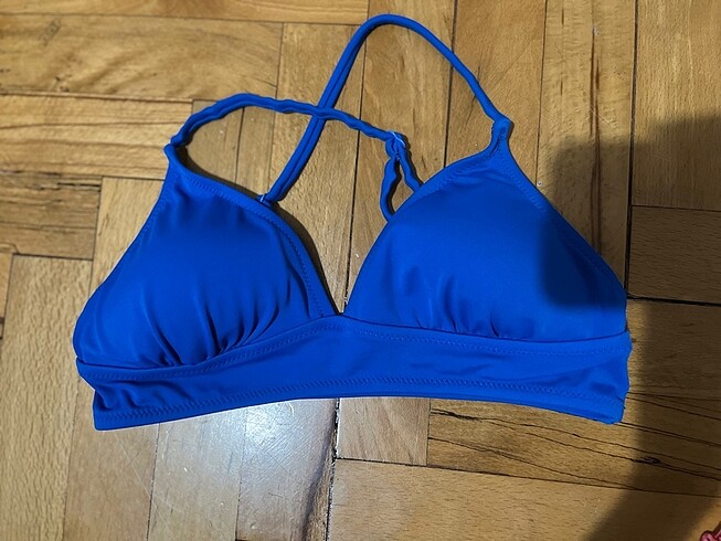 Penti bikini üstü