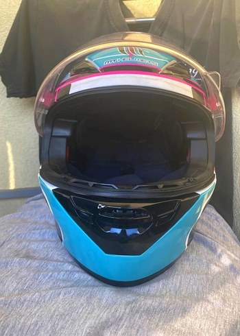 Renkli Parlak Biker Motosiklet Kaskı ve Motorcu Beyaz Şık Mont - Görsel 5