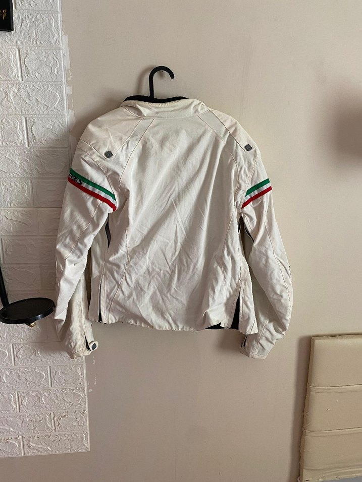 Renkli Parlak Biker Motosiklet Kaskı ve Motorcu Beyaz Şık Mont - Görsel 4