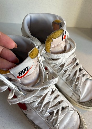Nike Nike Beyaz Kırmızı Yüksek Spor Ayakkabı